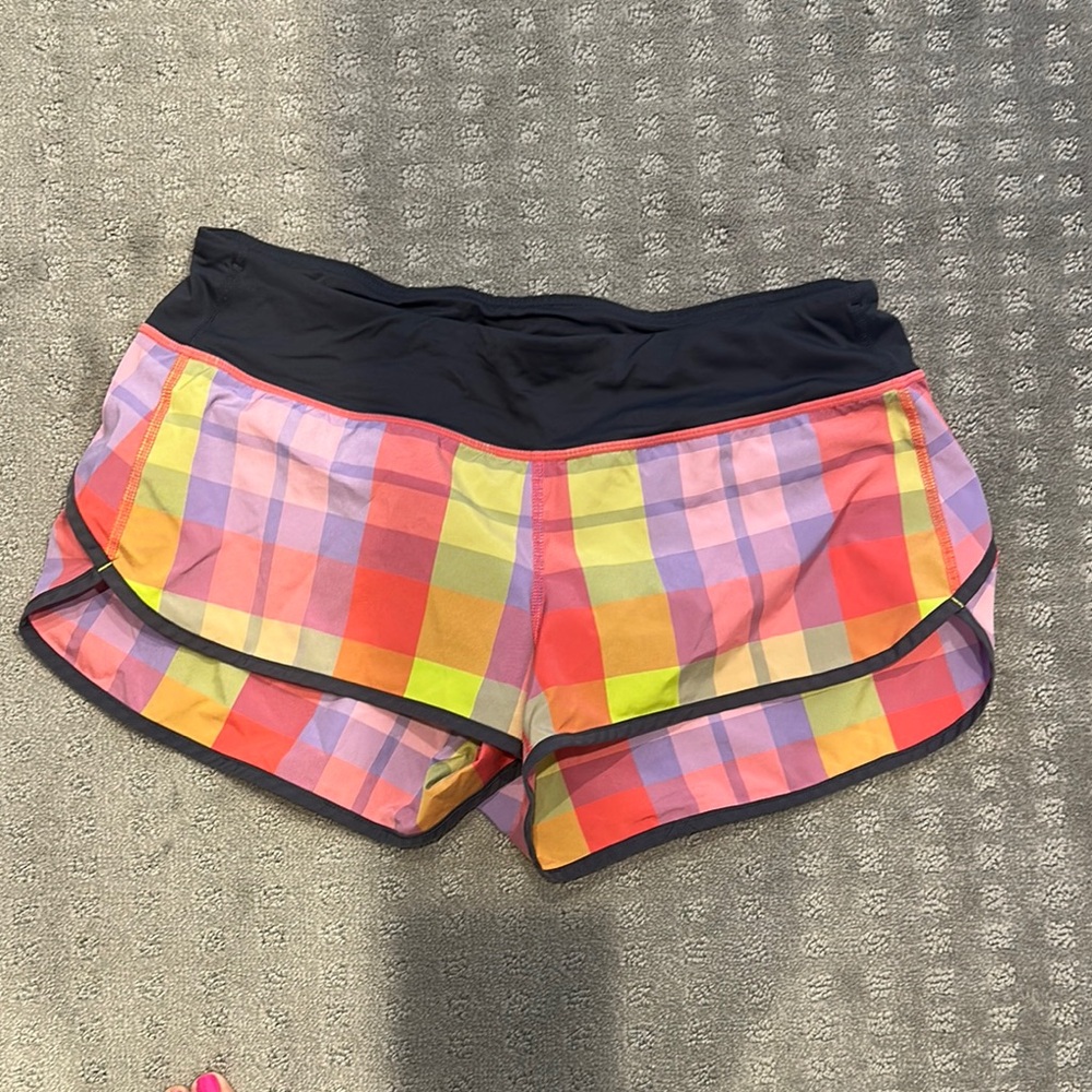 Lululemon Speed Up Low Rise 2.5” lined Shorts